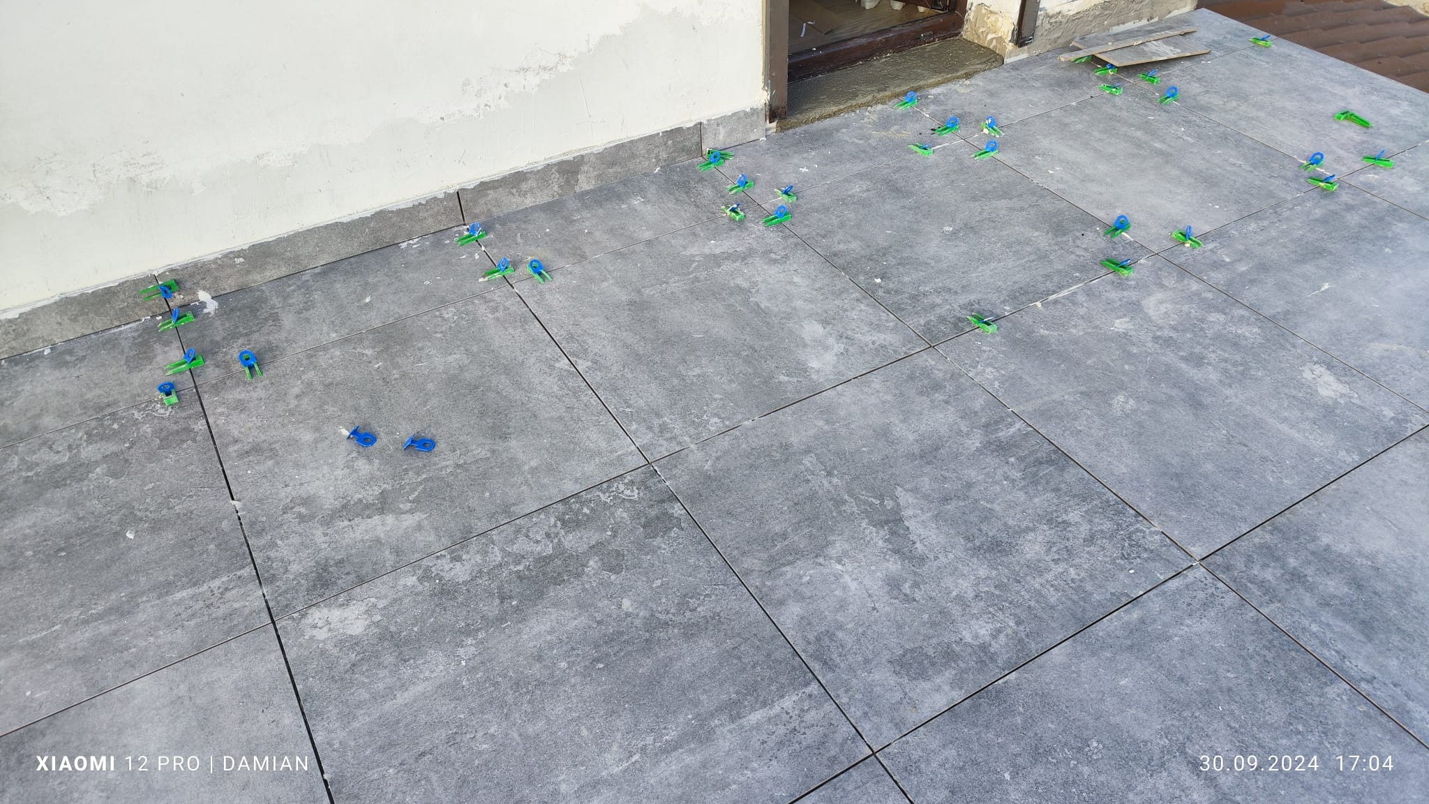 Tynki, płytki, podłogi